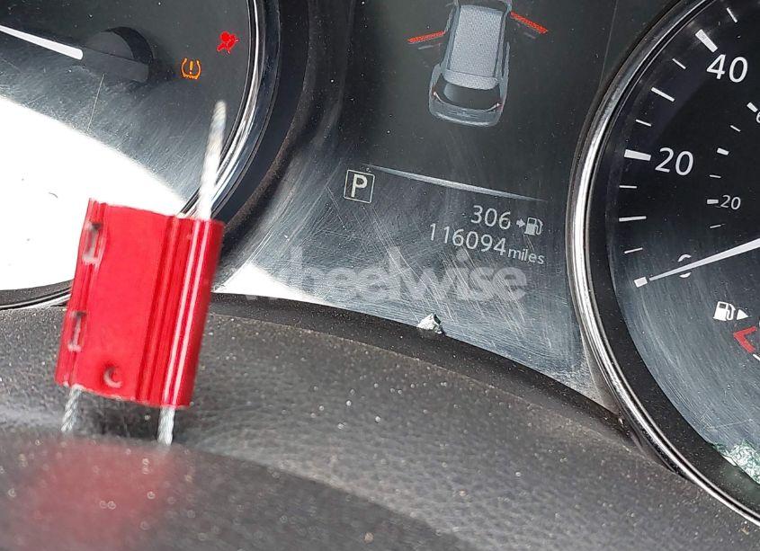 Photo 15 of 2017 Nissan Rogue SV (VIN 5N1AT2MT3HC879088)