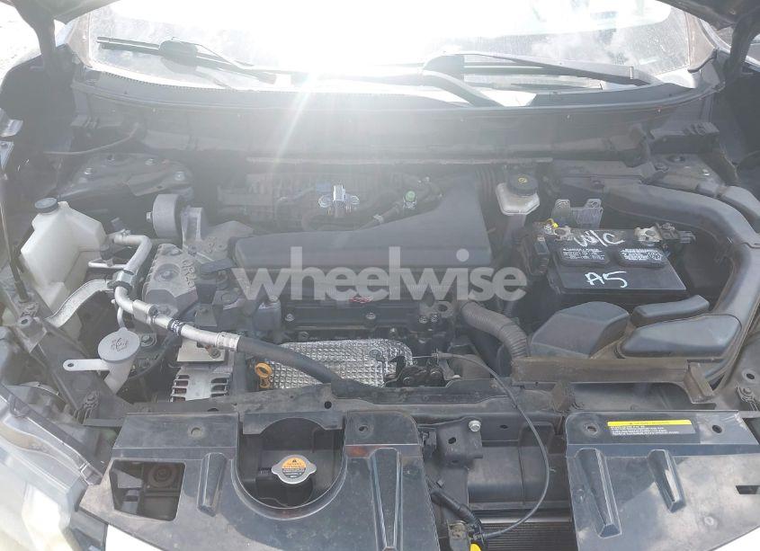Photo 10 of 2017 Nissan Rogue SV (VIN 5N1AT2MT3HC880869)
