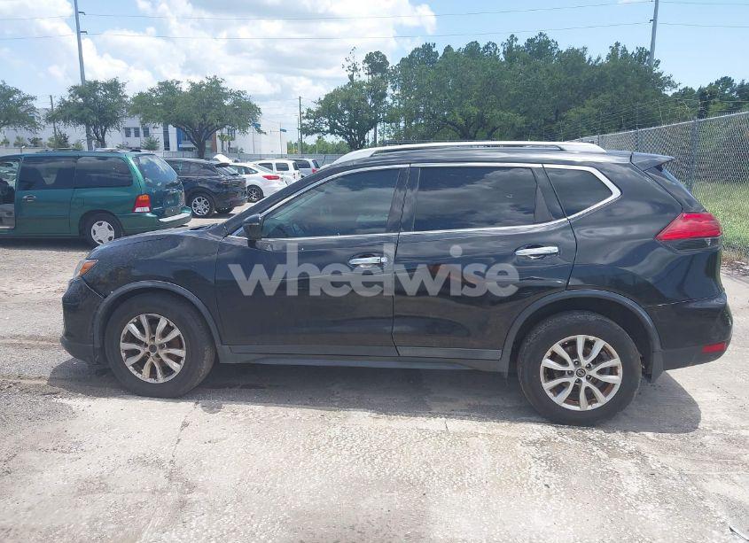 Photo 14 of 2017 Nissan Rogue SV (VIN 5N1AT2MT3HC880869)
