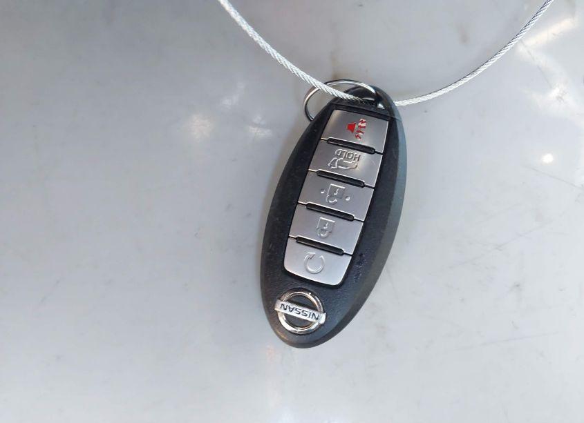 Photo 11 of 2018 Nissan Rogue SV (VIN 5N1AT2MT3JC746367)