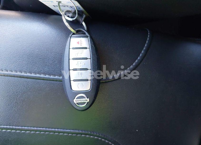 Photo 11 of 2018 Nissan Rogue SL (VIN 5N1AT2MT3JC751147)