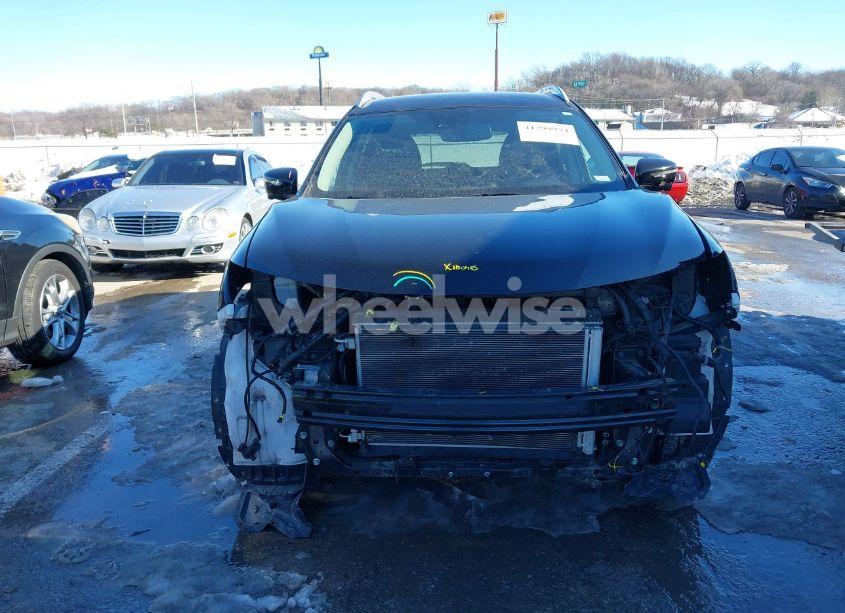 Photo 13 of 2018 Nissan Rogue SL (VIN 5N1AT2MT3JC751147)