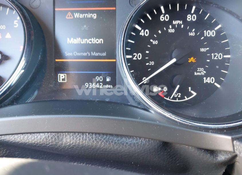 Photo 16 of 2018 Nissan Rogue SL (VIN 5N1AT2MT3JC751147)