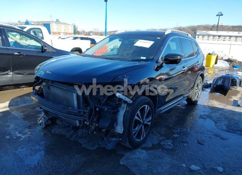 Photo 2 of 2018 Nissan Rogue SL (VIN 5N1AT2MT3JC751147)