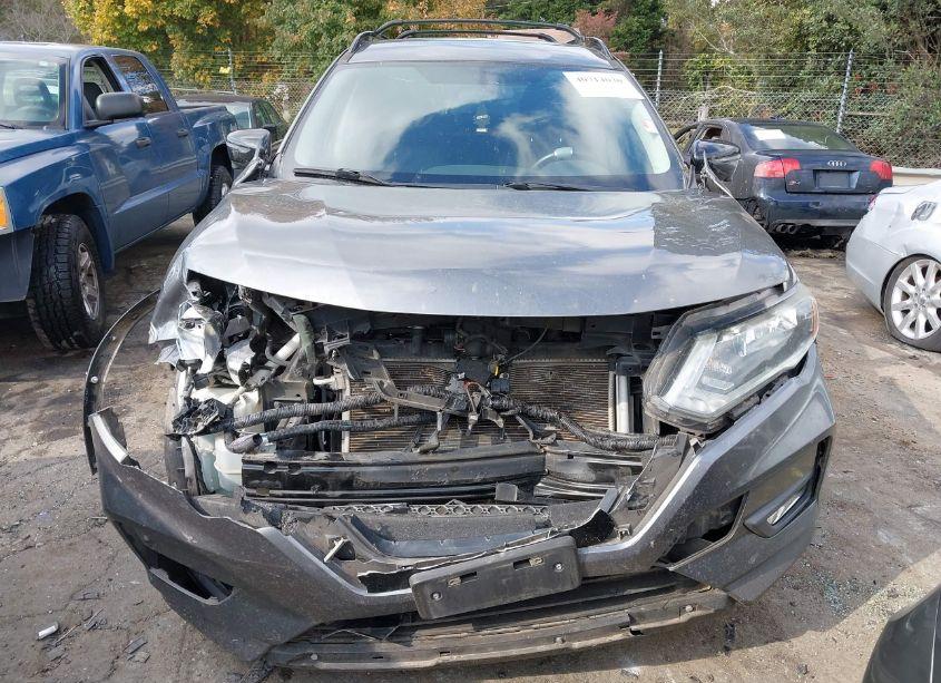 Photo 12 of 2018 Nissan Rogue SV (VIN 5N1AT2MT3JC765016)