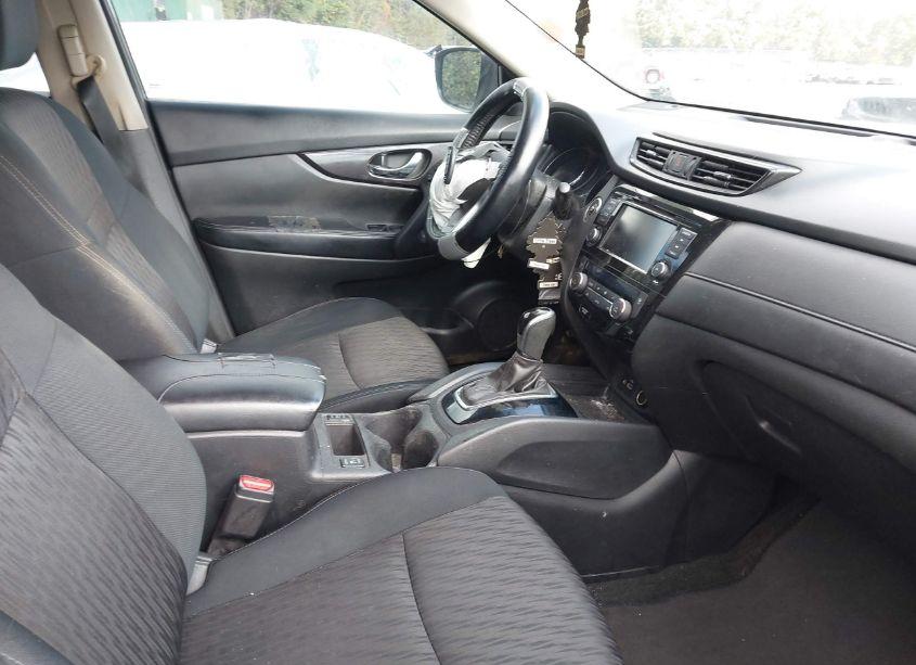 Photo 5 of 2018 Nissan Rogue SV (VIN 5N1AT2MT3JC765016)