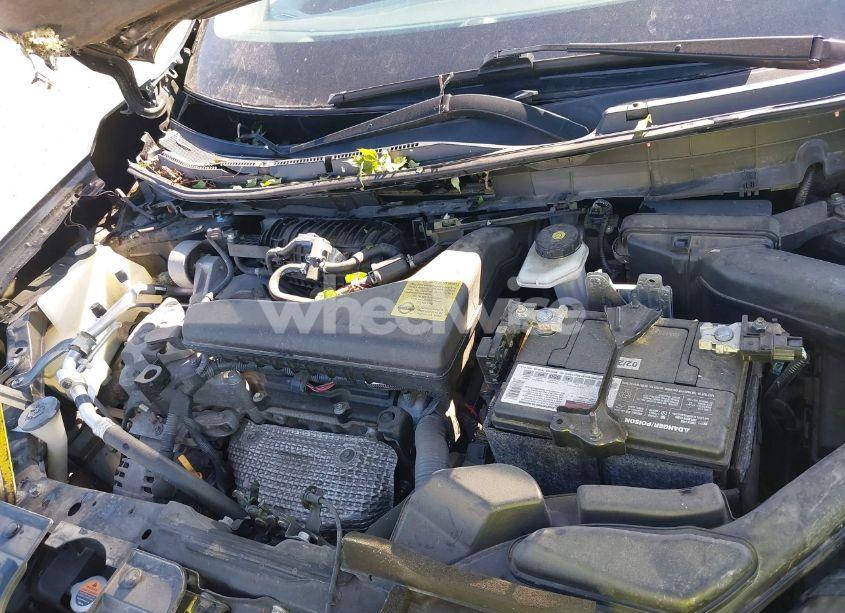 Photo 10 of 2018 Nissan Rogue S (VIN 5N1AT2MT3JC791132)