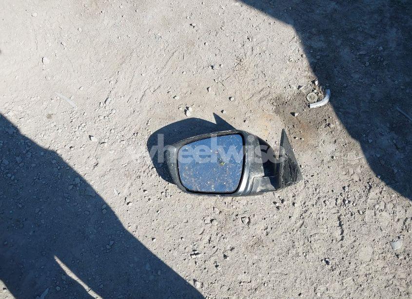 Photo 12 of 2018 Nissan Rogue S (VIN 5N1AT2MT3JC791132)