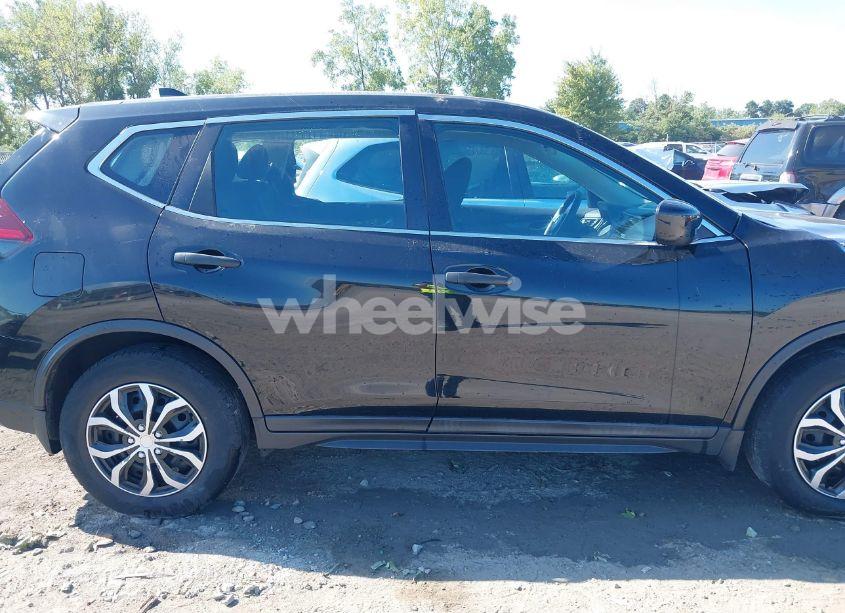 Photo 14 of 2018 Nissan Rogue S (VIN 5N1AT2MT3JC791132)