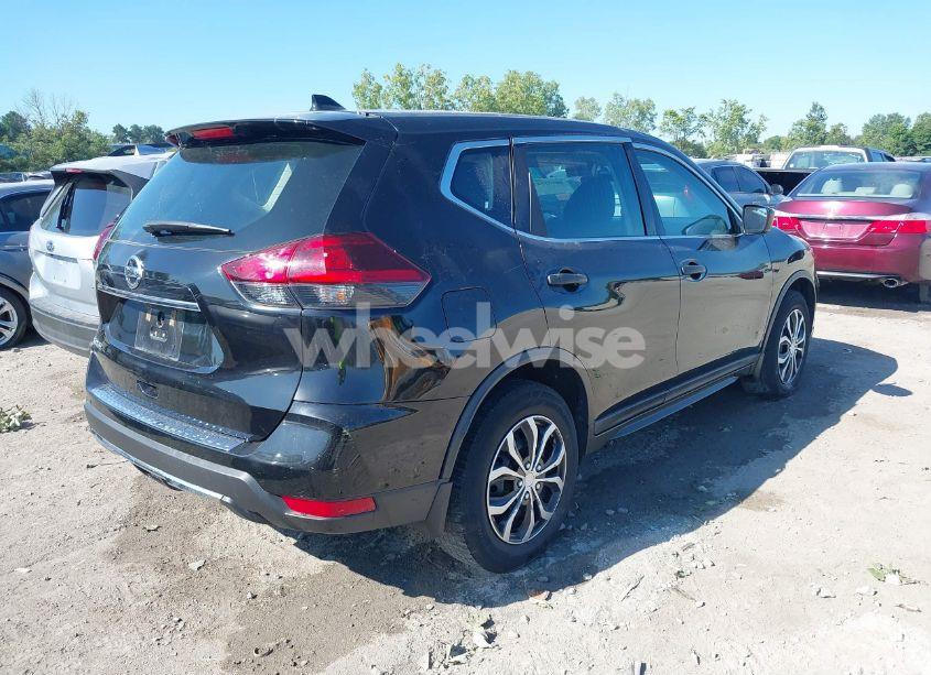 Photo 4 of 2018 Nissan Rogue S (VIN 5N1AT2MT3JC791132)