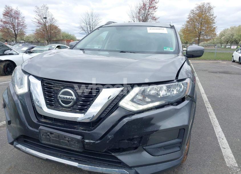Photo 18 of 2018 Nissan Rogue SV (VIN 5N1AT2MT3JC795388)