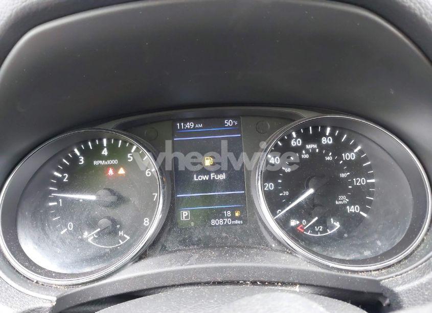 Photo 7 of 2018 Nissan Rogue SV (VIN 5N1AT2MT3JC795388)