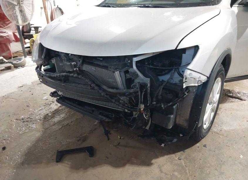 Photo 6 of 2018 Nissan Rogue S (VIN 5N1AT2MT3JC821861)