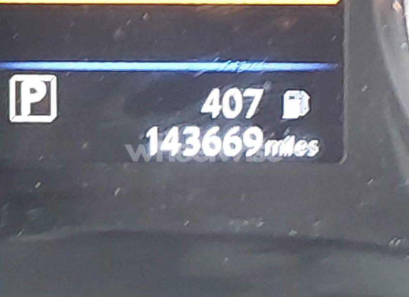 Photo 16 of 2018 Nissan Rogue SV (VIN 5N1AT2MT3JC840815)