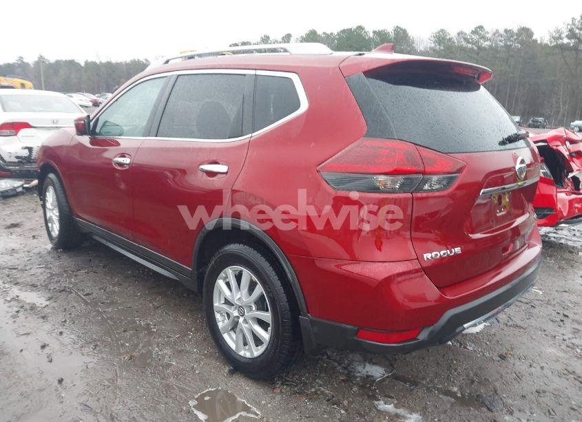 Photo 3 of 2018 Nissan Rogue SV (VIN 5N1AT2MT3JC840815)