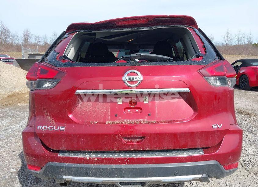 Photo 16 of 2019 Nissan Rogue SV (VIN 5N1AT2MT3KC709806)