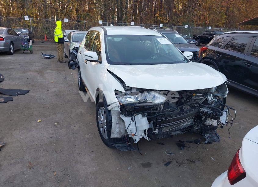 2019 Nissan Rogue S/SL/SV (VIN 5N1AT2MT3KC710664) main photo