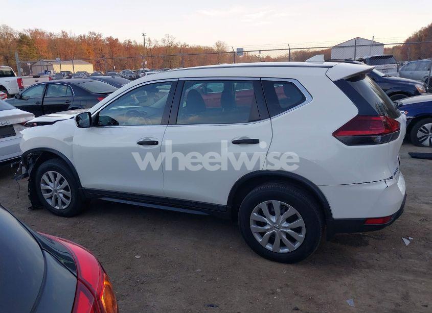 Photo 14 of 2019 Nissan Rogue S/SL/SV (VIN 5N1AT2MT3KC710664)