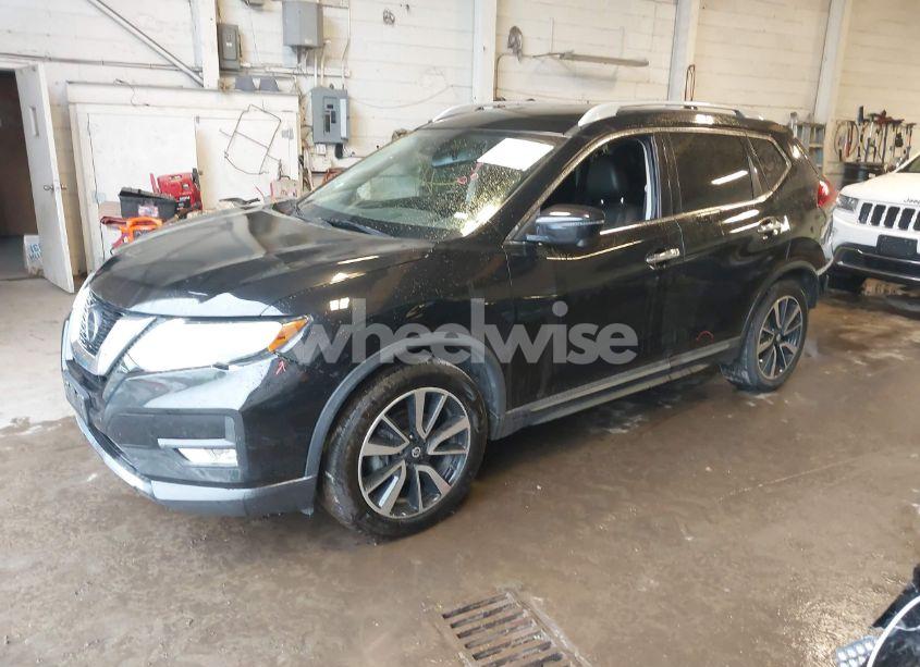 Photo 2 of 2019 Nissan Rogue SL (VIN 5N1AT2MT3KC760027)