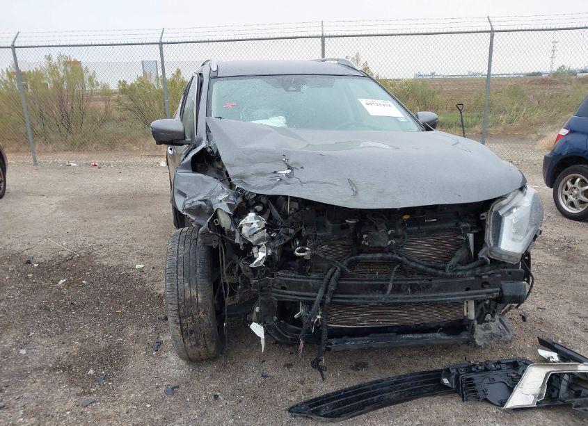 Photo 6 of 2019 Nissan Rogue SL (VIN 5N1AT2MT3KC778396)