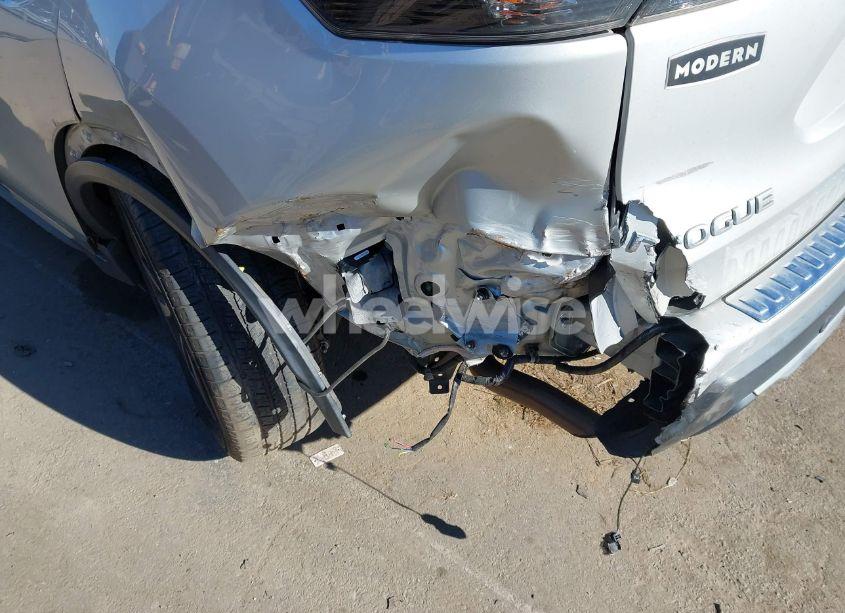 Photo 17 of 2019 Nissan Rogue SL (VIN 5N1AT2MT3KC783243)