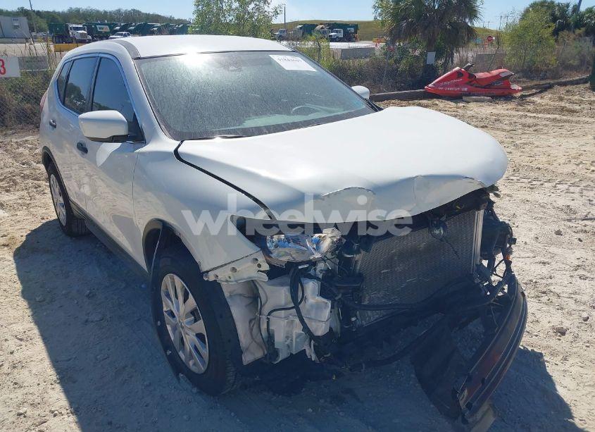 2019 Nissan Rogue S (VIN 5N1AT2MT3KC817486) main photo