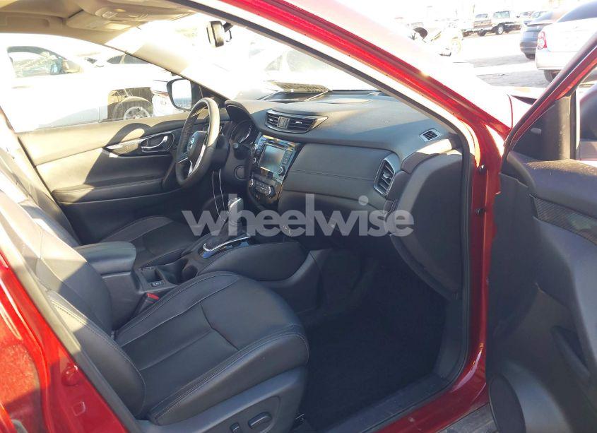 Photo 5 of 2020 Nissan Rogue SL FWD (VIN 5N1AT2MT3LC740653)