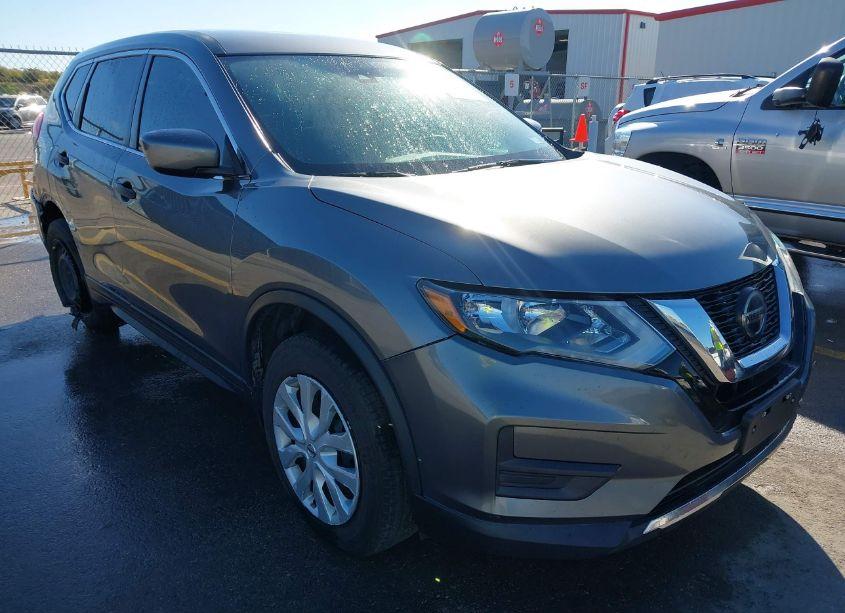 2020 Nissan Rogue S FWD (VIN 5N1AT2MT3LC800852) main photo