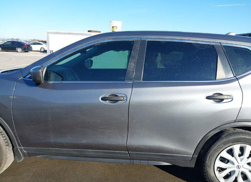 Photo 14 of 2020 Nissan Rogue S FWD (VIN 5N1AT2MT3LC800852)