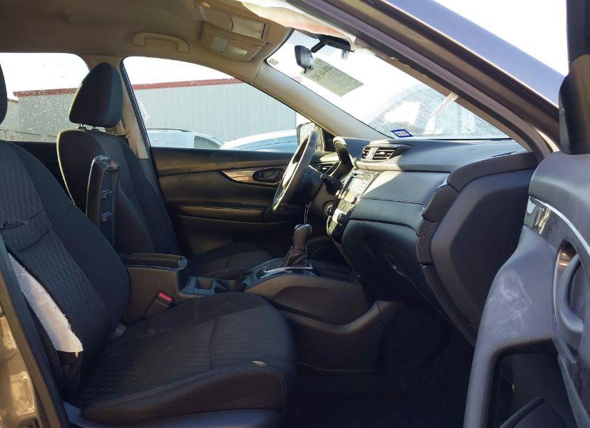 Photo 5 of 2020 Nissan Rogue S FWD (VIN 5N1AT2MT3LC800852)