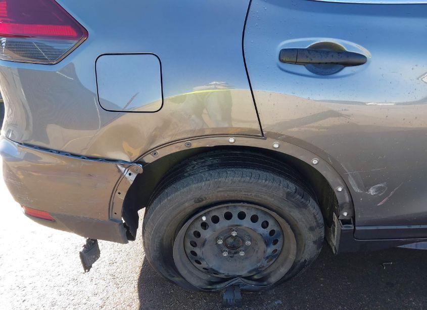 Photo 6 of 2020 Nissan Rogue S FWD (VIN 5N1AT2MT3LC800852)