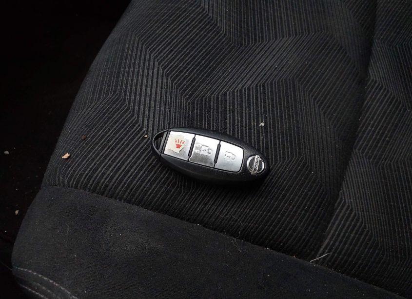 Photo 11 of 2014 Nissan Rogue SV (VIN 5N1AT2MT4EC866247)