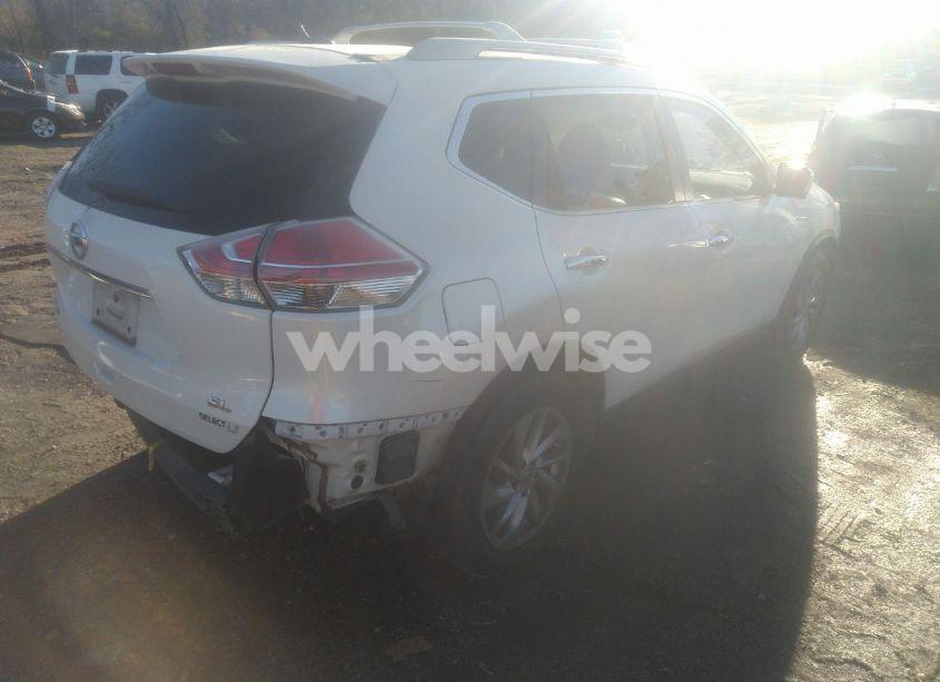 Photo 4 of 2015 Nissan Rogue SL (VIN 5N1AT2MT4FC768126)