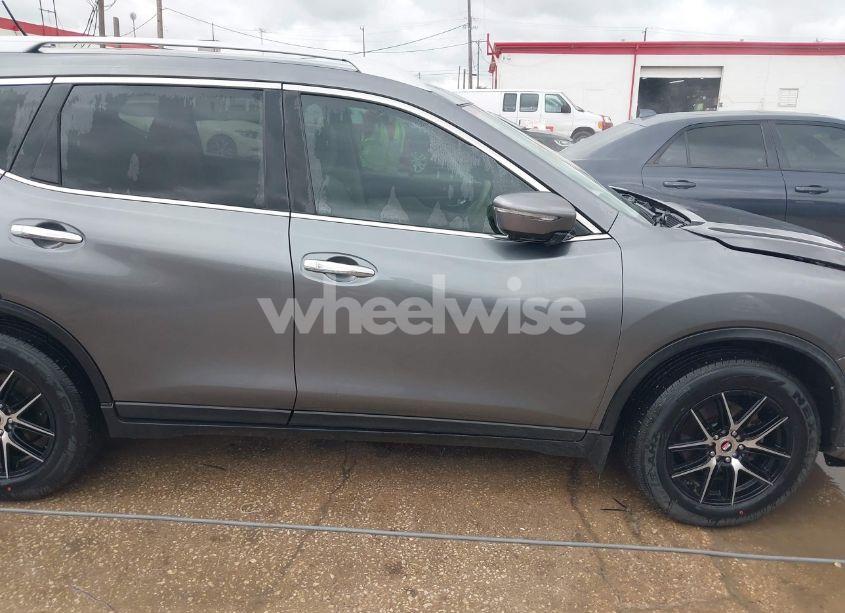 Photo 13 of 2015 Nissan Rogue SL (VIN 5N1AT2MT4FC773875)