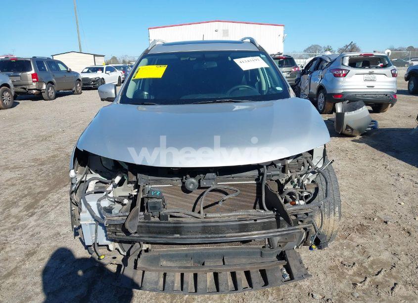 Photo 13 of 2015 Nissan Rogue SL (VIN 5N1AT2MT4FC800072)