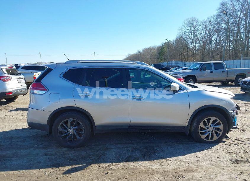 Photo 14 of 2015 Nissan Rogue SL (VIN 5N1AT2MT4FC800072)