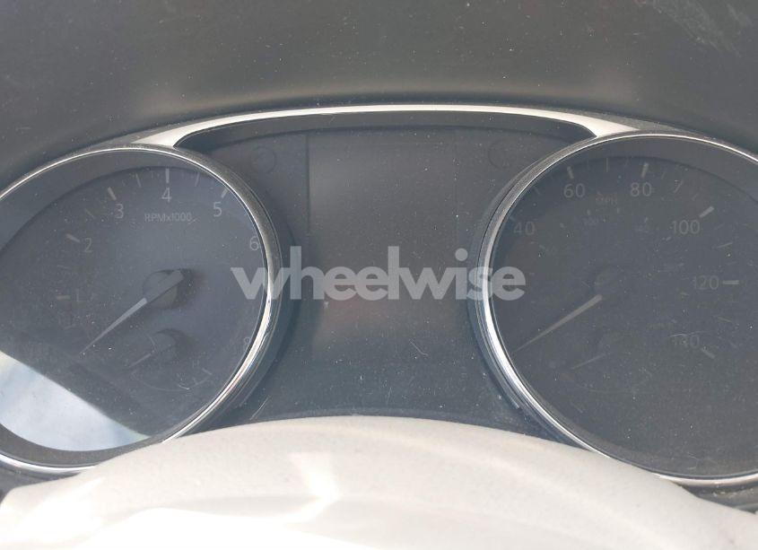 Photo 16 of 2015 Nissan Rogue SV (VIN 5N1AT2MT4FC916288)