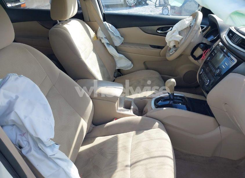 Photo 5 of 2015 Nissan Rogue SV (VIN 5N1AT2MT4FC916288)