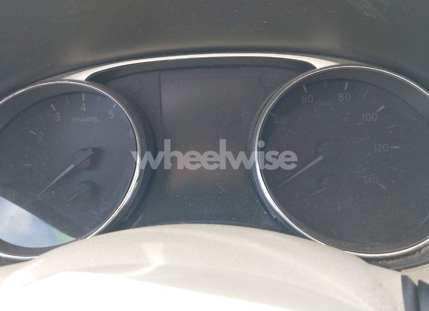 Photo 7 of 2015 Nissan Rogue SV (VIN 5N1AT2MT4FC916288)