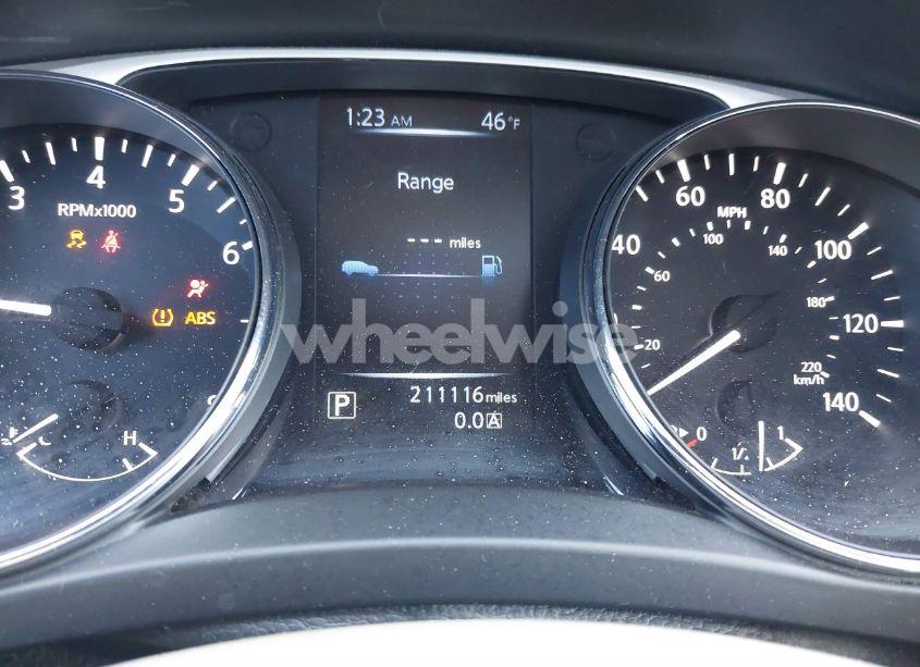 Photo 16 of 2015 Nissan Rogue SV (VIN 5N1AT2MT4FC921992)