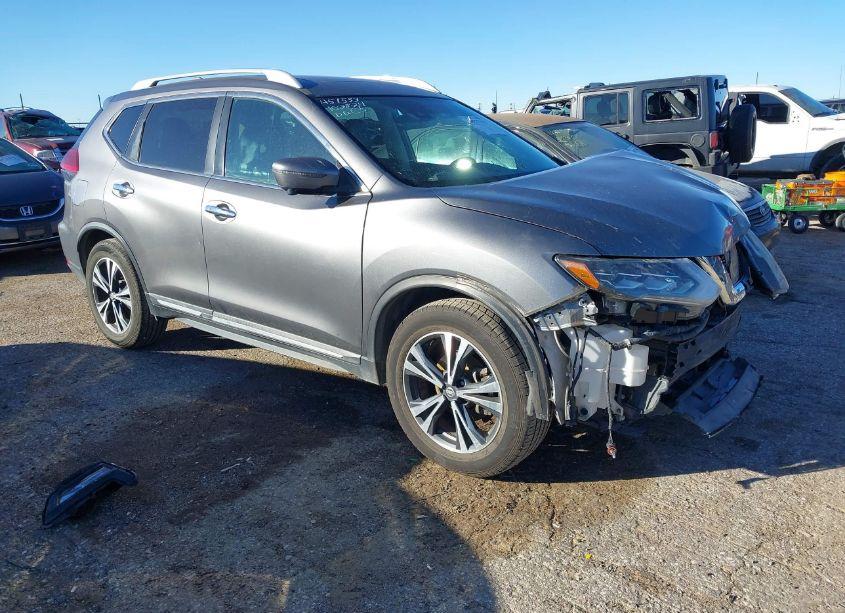 2017 Nissan Rogue SL (VIN 5N1AT2MT4HC807123) main photo