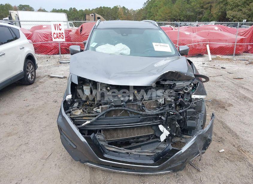 Photo 11 of 2017 Nissan Rogue SL (VIN 5N1AT2MT4HC830434)