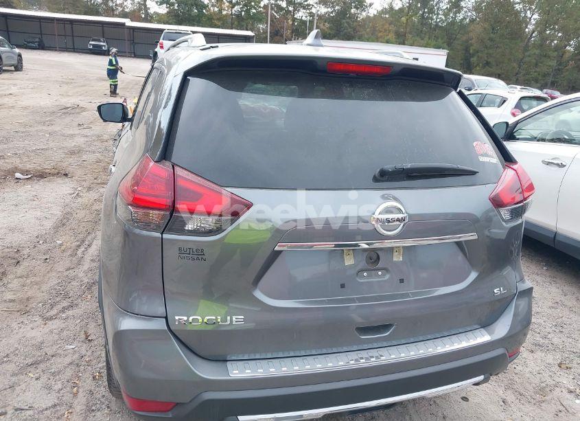 Photo 15 of 2017 Nissan Rogue SL (VIN 5N1AT2MT4HC830434)