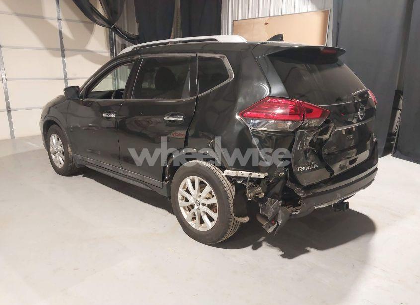 Photo 3 of 2017 Nissan Rogue SV (VIN 5N1AT2MT4HC897180)