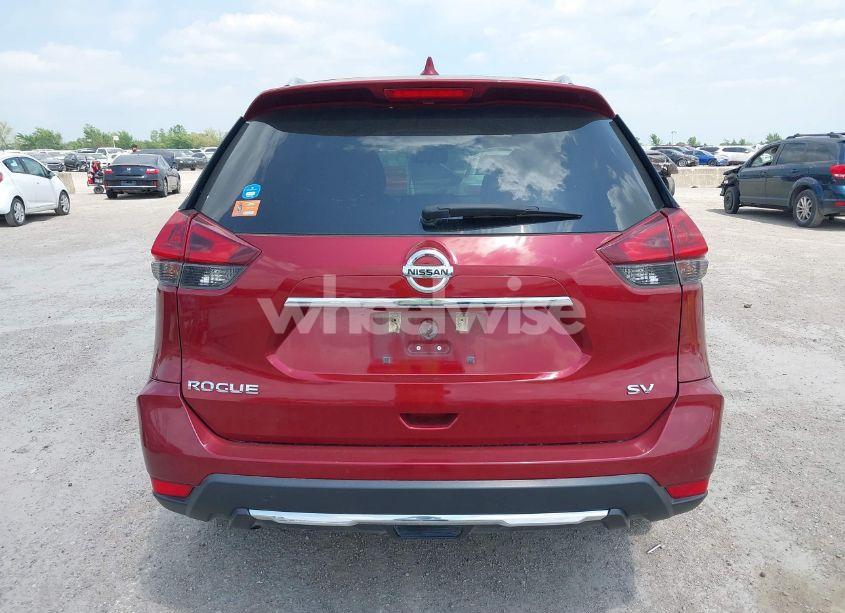 Photo 16 of 2018 Nissan Rogue SV (VIN 5N1AT2MT4JC702099)