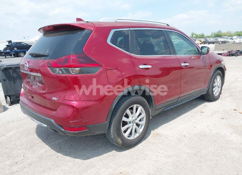 Photo 4 of 2018 Nissan Rogue SV (VIN 5N1AT2MT4JC702099)