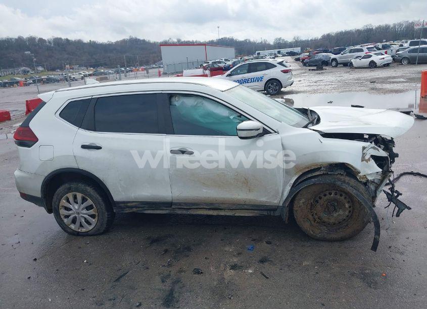 Photo 14 of 2018 Nissan Rogue S/SL/SV (VIN 5N1AT2MT4JC705360)