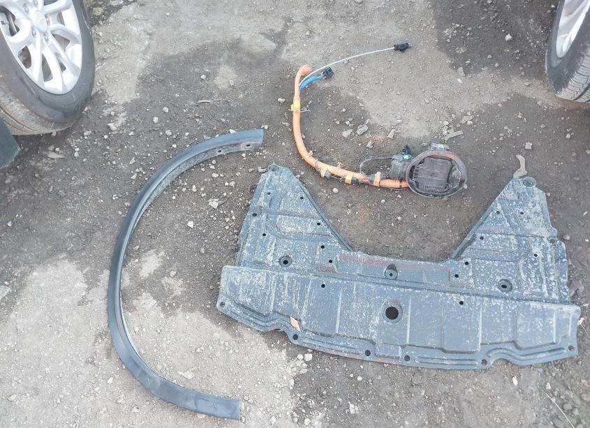 Photo 12 of 2018 Nissan Rogue SV (VIN 5N1AT2MT4JC720229)