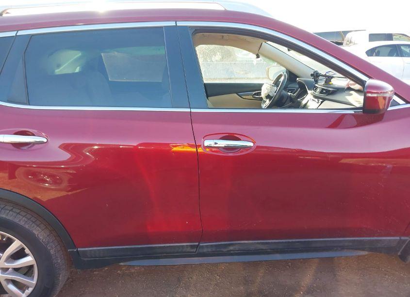 Photo 14 of 2018 Nissan Rogue SV (VIN 5N1AT2MT4JC720229)