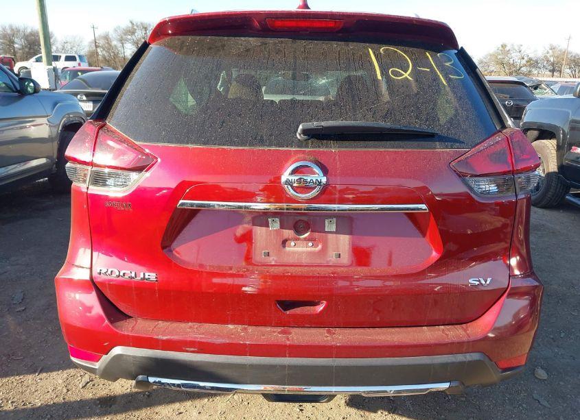 Photo 17 of 2018 Nissan Rogue SV (VIN 5N1AT2MT4JC720229)